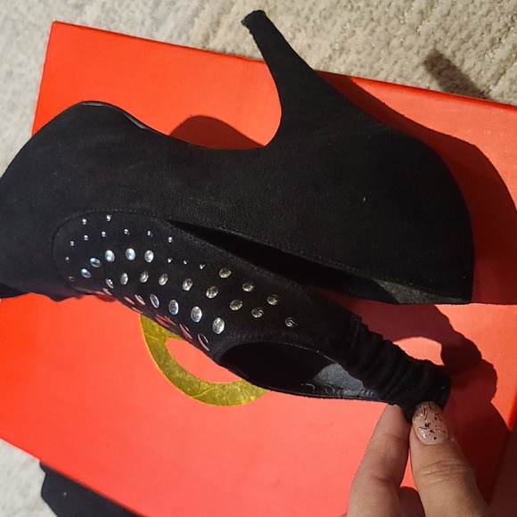 High heels - Picture 5 of 8